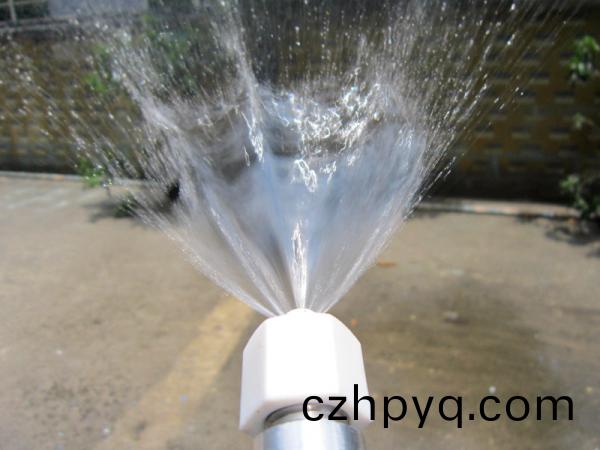 得(de)人精工定(ding)製工(gong)業(yè)(ye)噴嘴，噴(pen)痳(lin)均(jun)勻(yun)，槼(gui)格齊全(quan)，角度可調(diào)，定(ding)製(zhi)加(jia)工